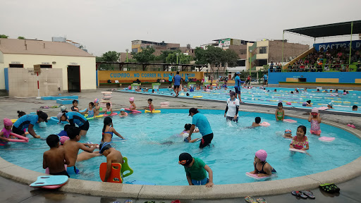 Piscina Municipal de Santa Anita