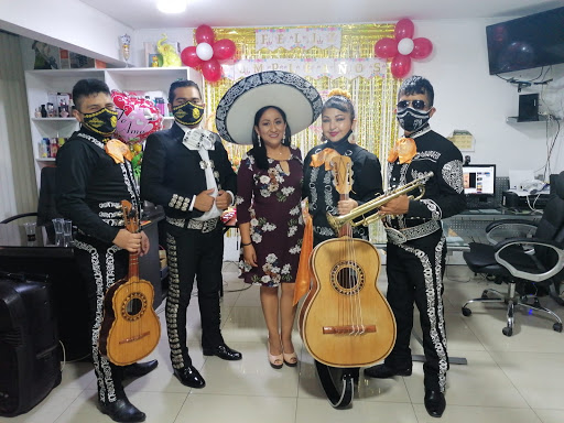 Mariachis en Lima Peru