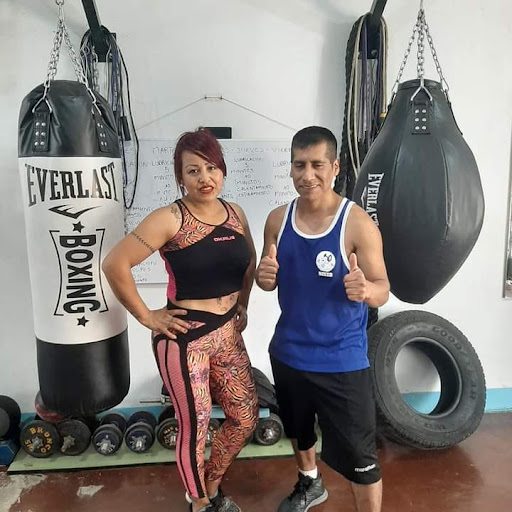 ESCUELA DE COMBATE TEAM MARJORIE ( GIMNASIO DE BOX)